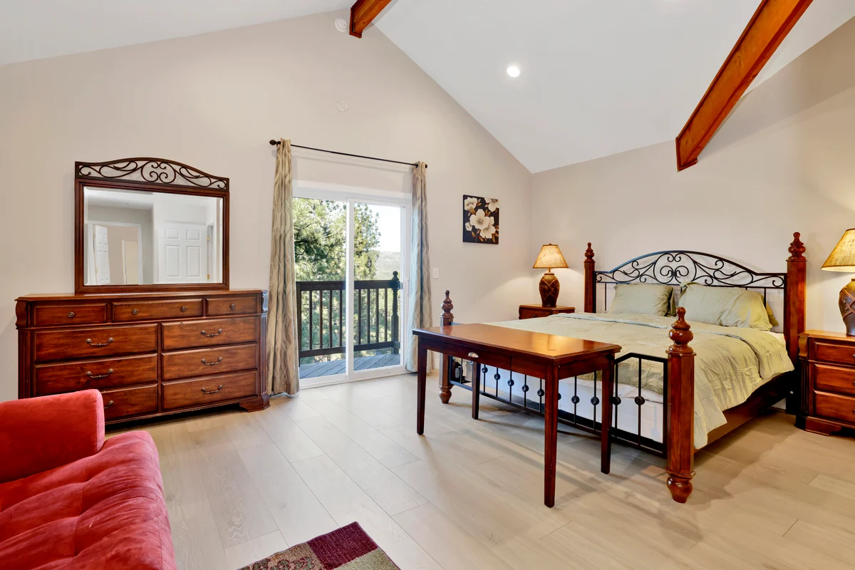 Bedroom 1 image 1