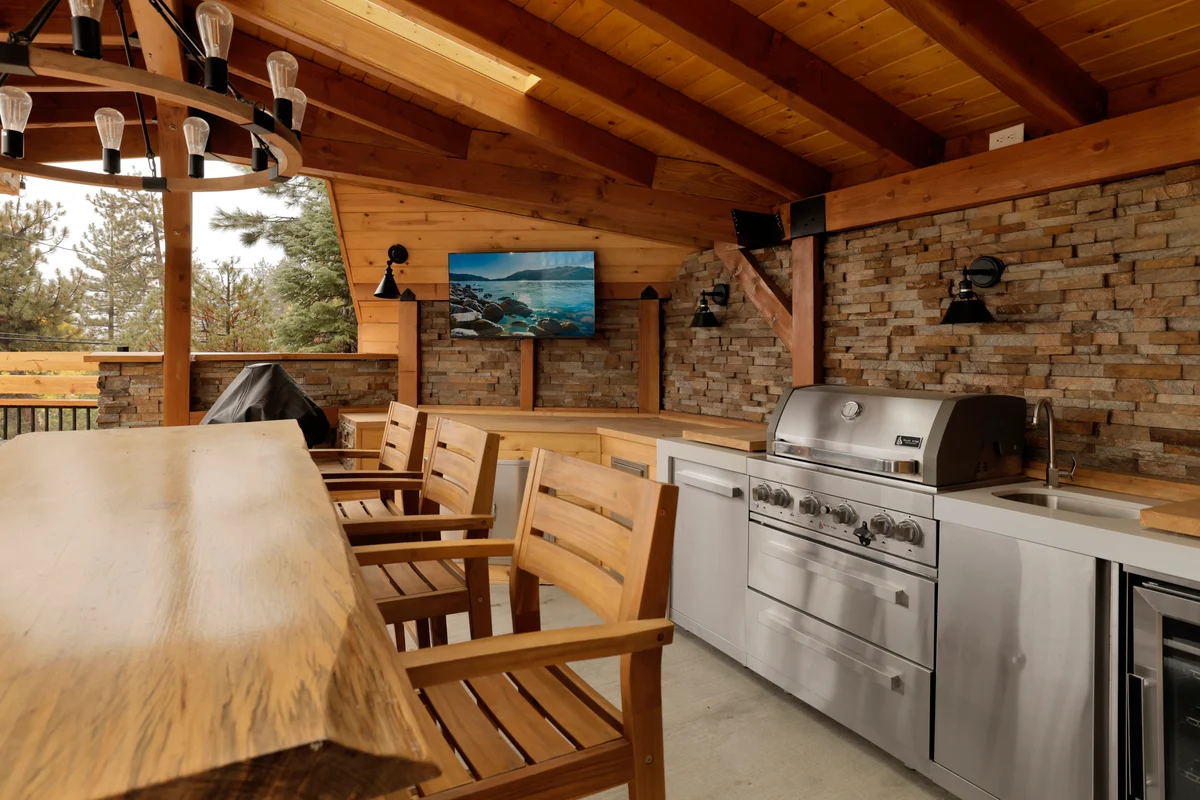 Property in Big Bear Lake property photo 3