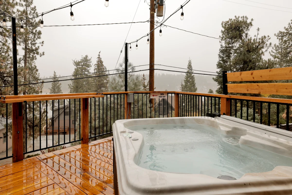 Property in Big Bear Lake property photo 2