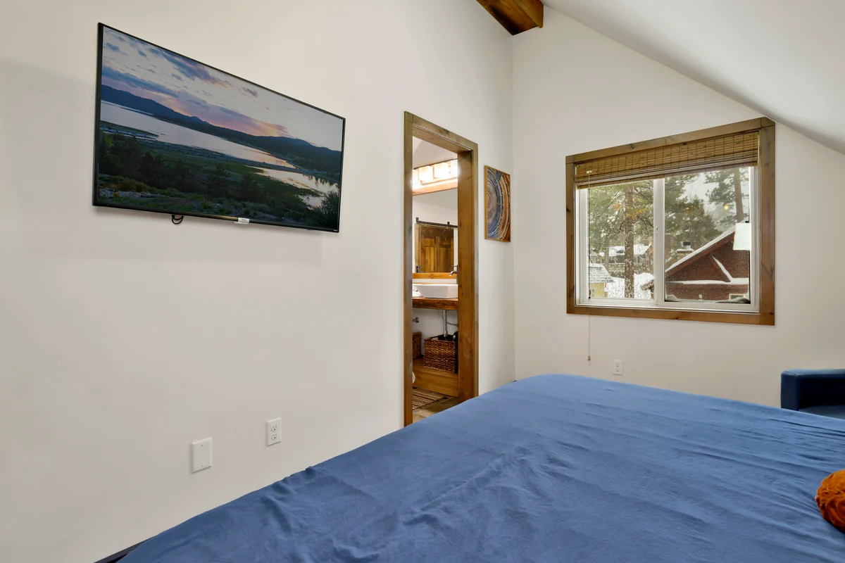 Bedroom 1 image 1