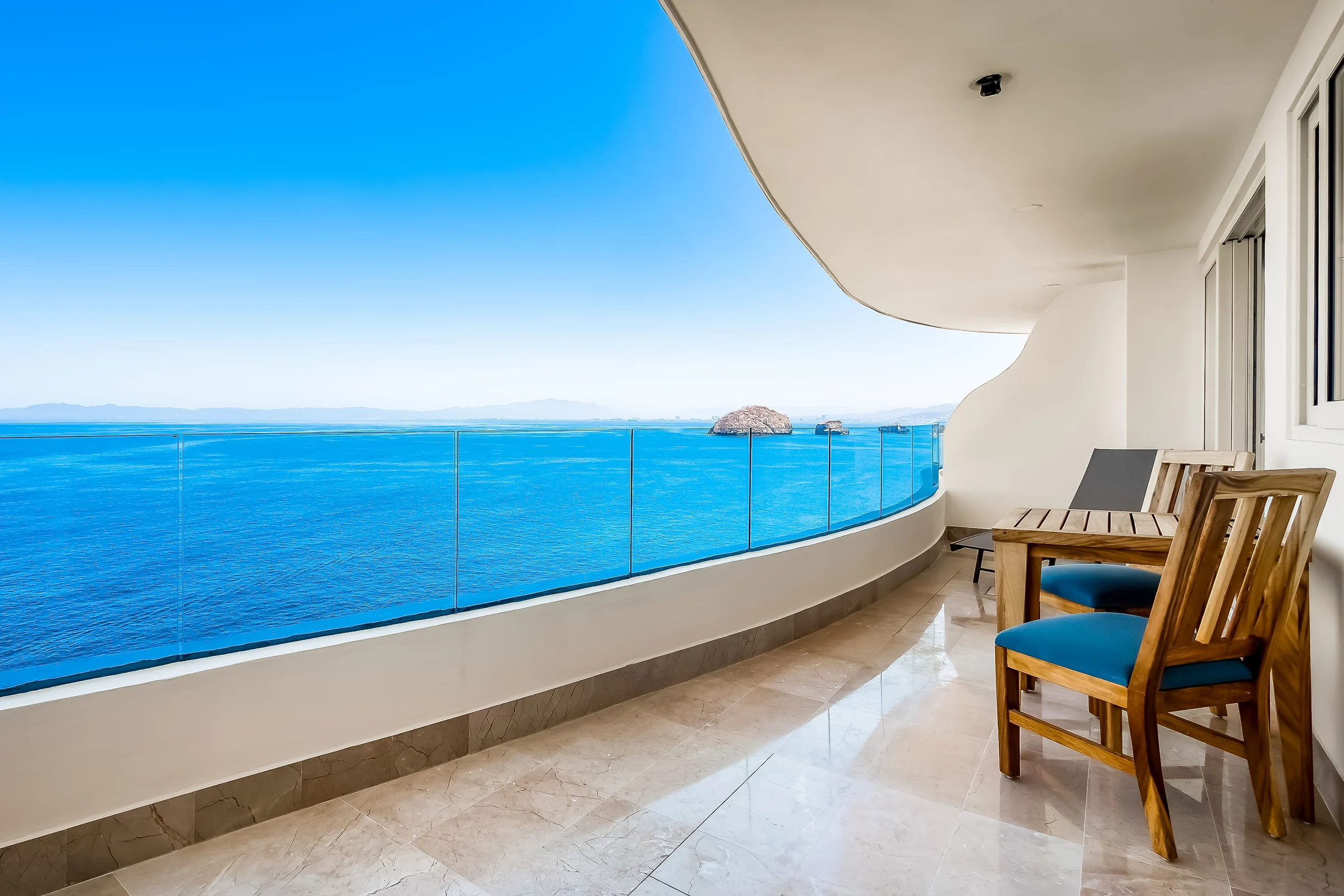 Condo in Puerto Vallarta property photo 2