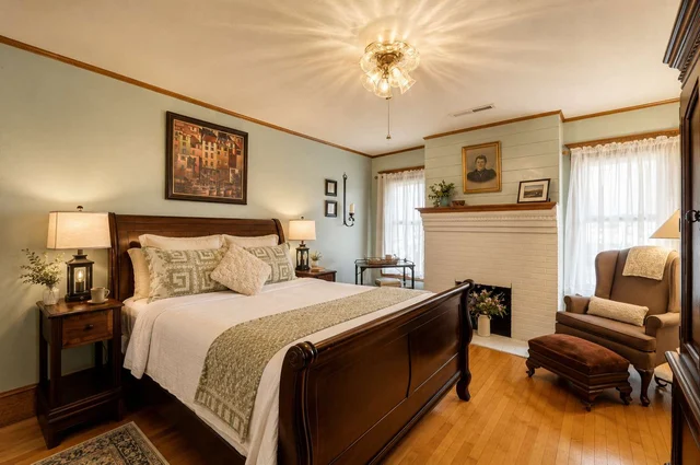 Bedroom 1 image 1