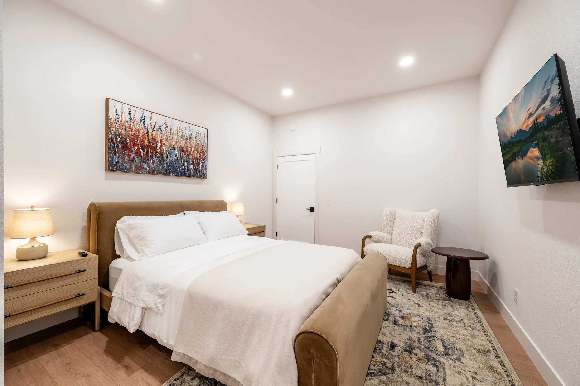 Condo in Sheridan property photo 4