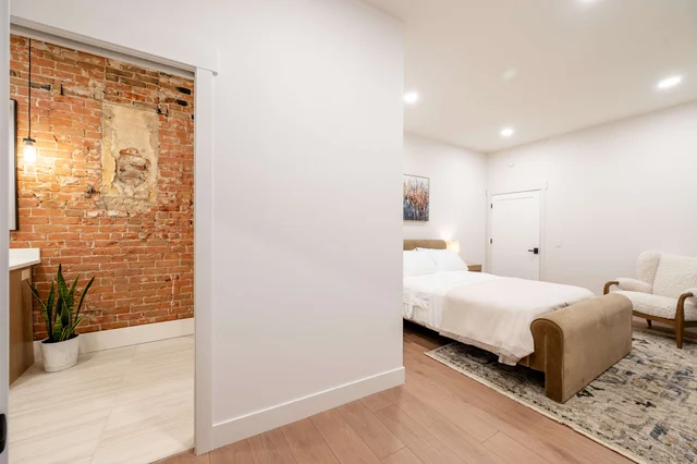 Bedroom image 1