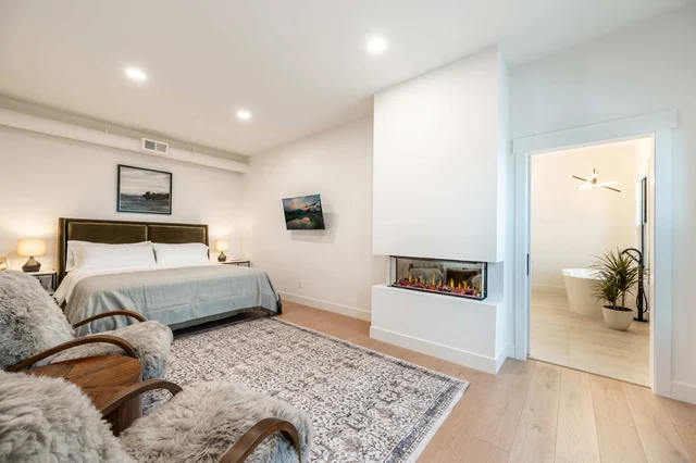 Bedroom image 1