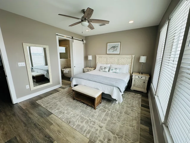 Bedroom 3 image 1
