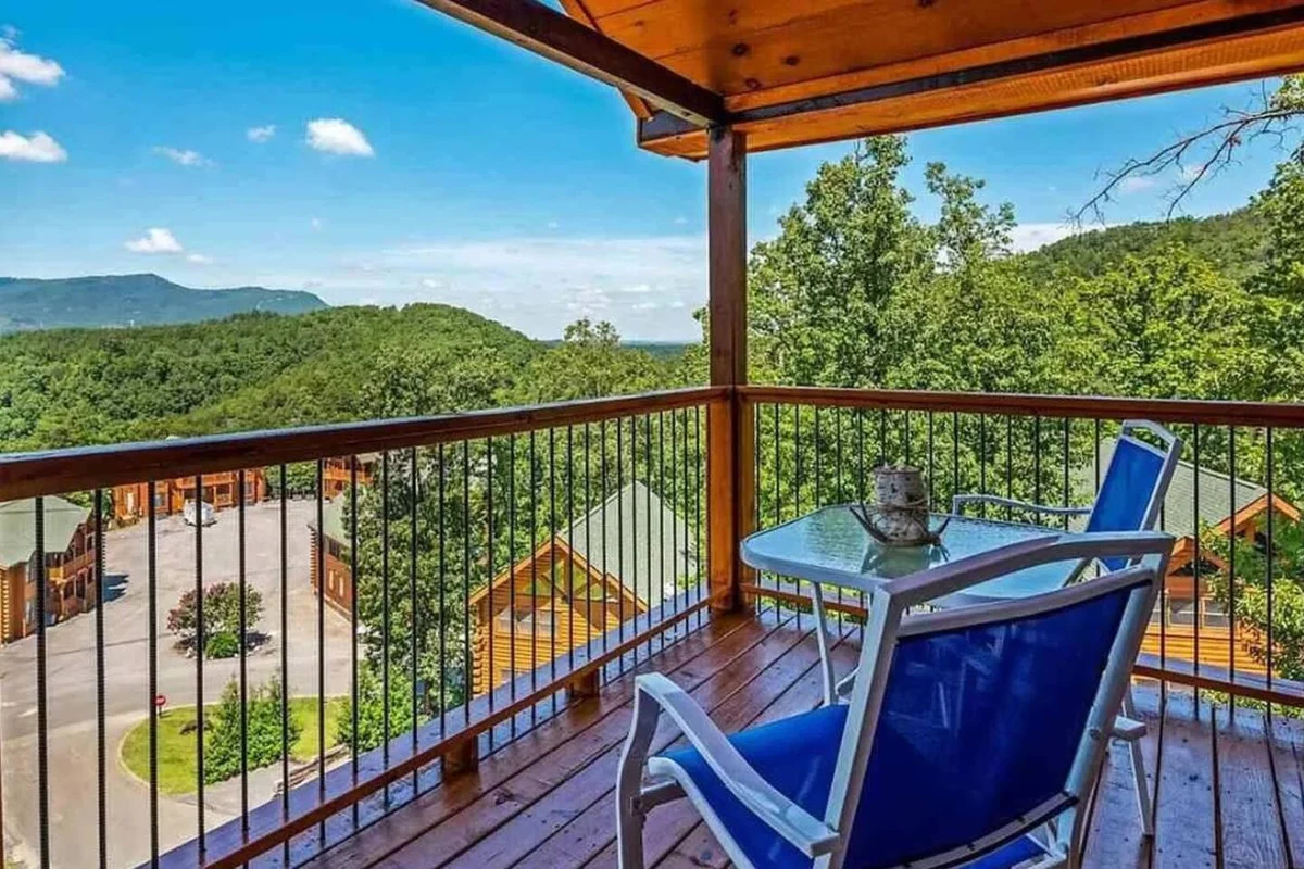 Property in Sevierville property photo 2