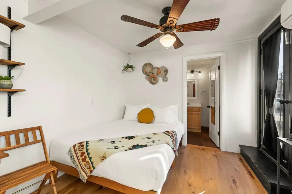 Bedroom 3 image 1