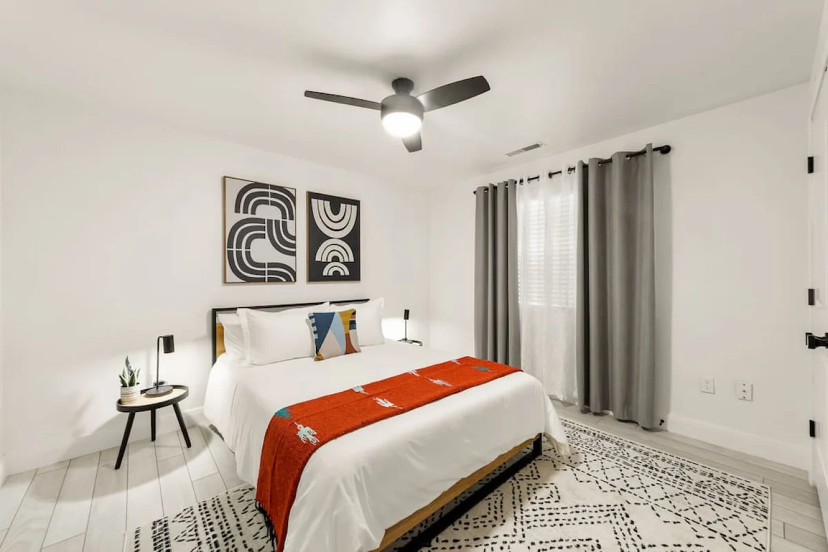 Bedroom 1 image 1