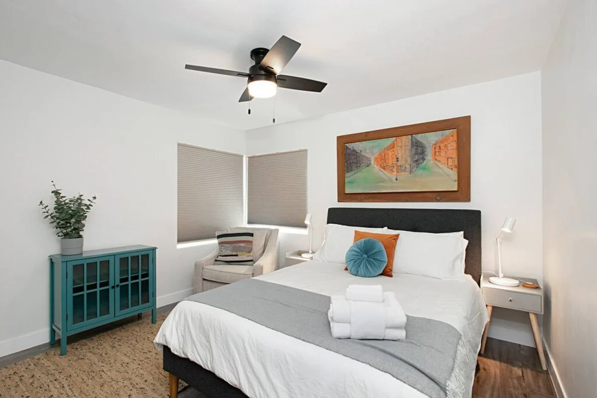 Bedroom 1 image 1