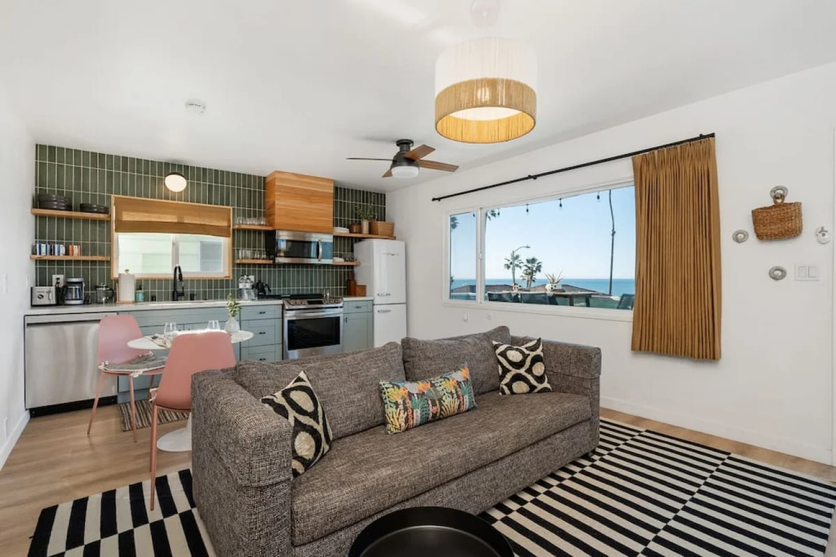 Home in Oceanside property photo 2