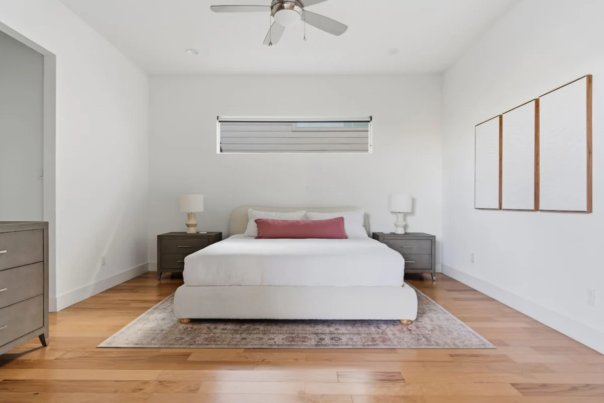 Bedroom 1 image 1
