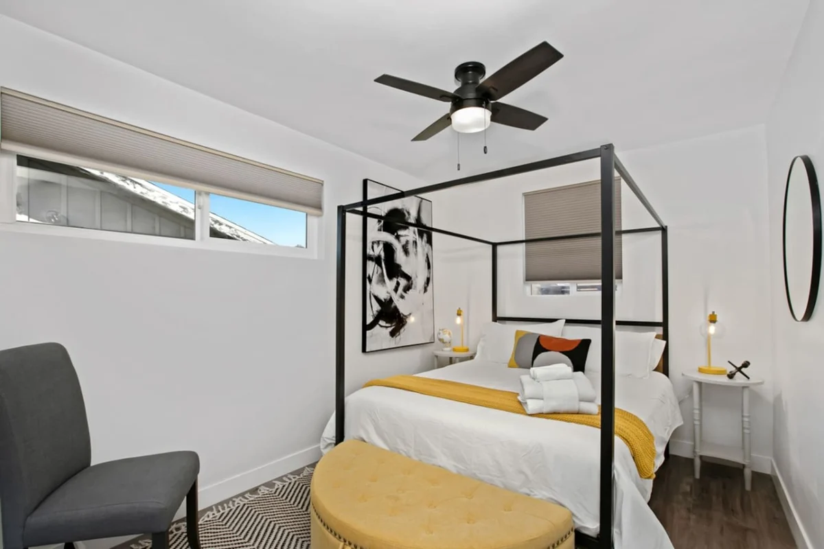 Bedroom 1 image 1