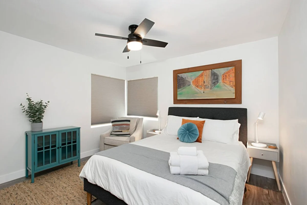 Bedroom 3 image 1