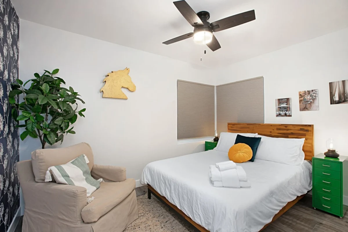 Bedroom 4 image 1