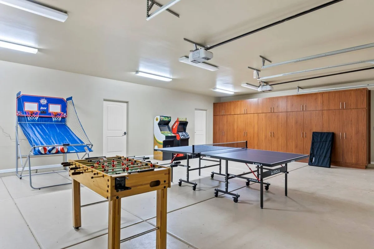 Home in Scottsdale property photo 2