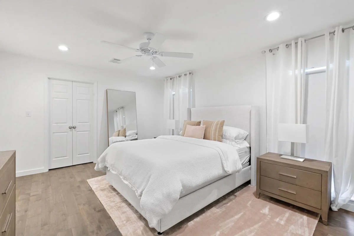 Bedroom 1 image 1