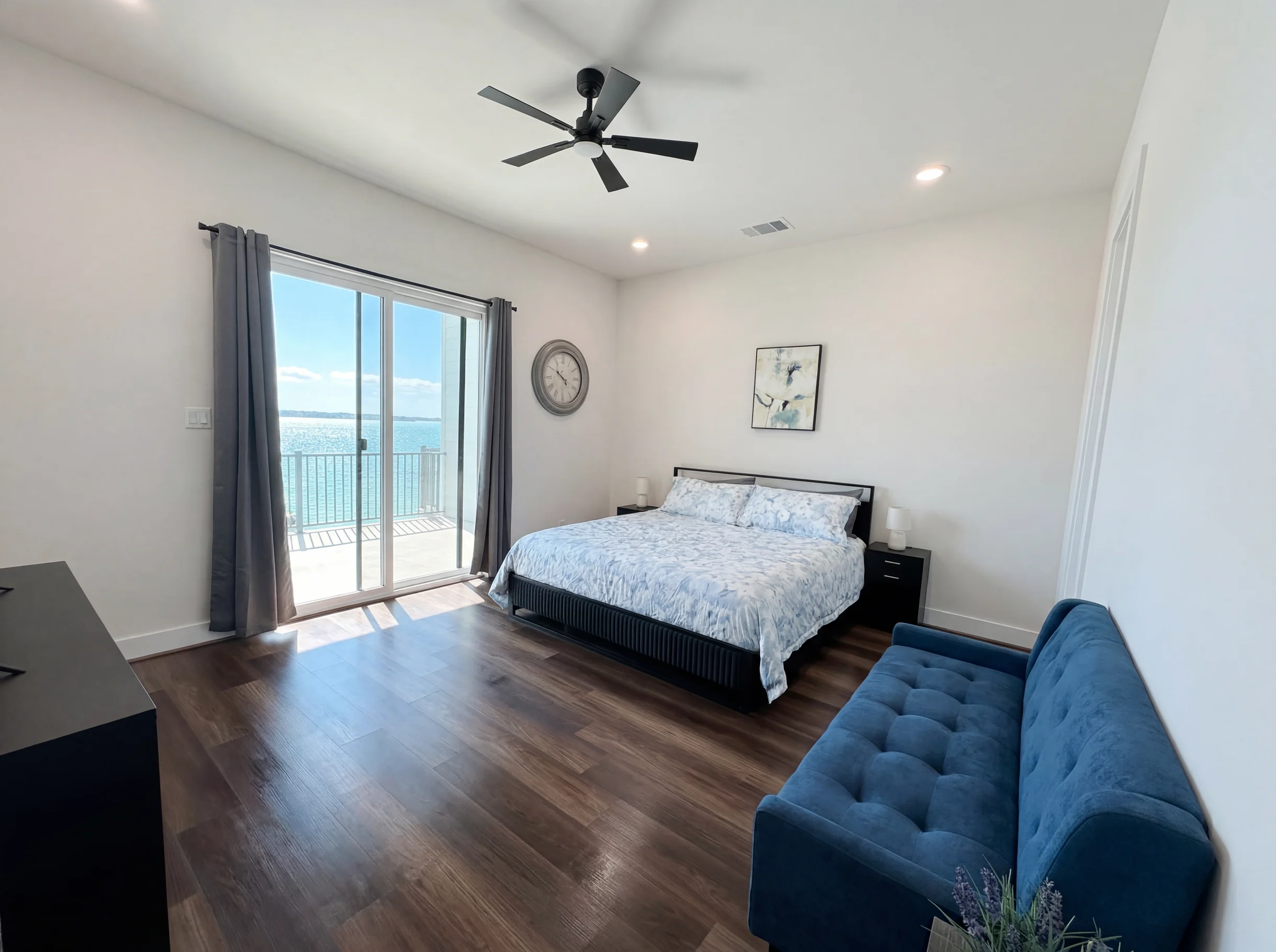 Home in Seabrook property photo 3