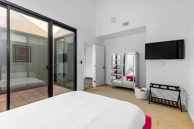 Bedroom 3 image 1