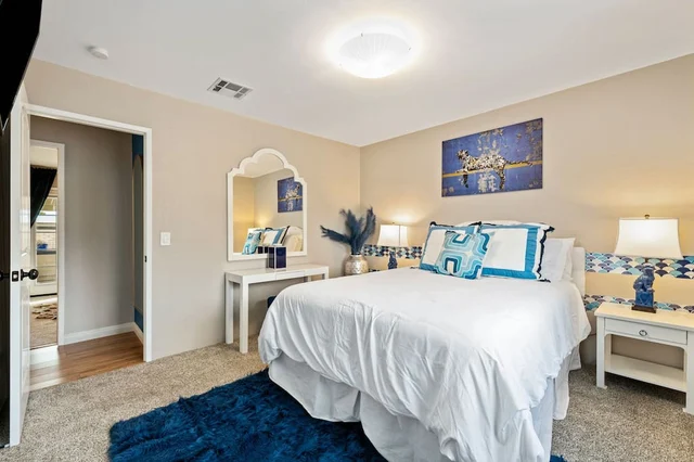 Bedroom 3 image 1