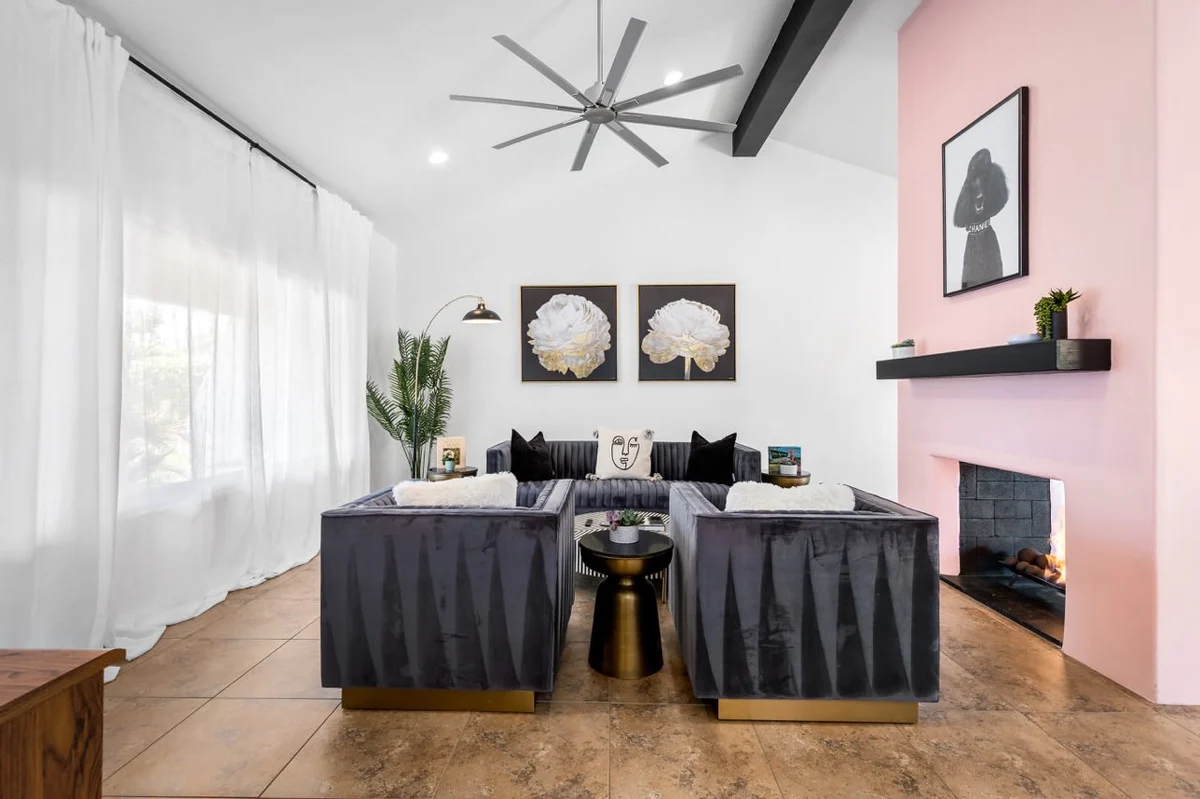 Living Room image 1