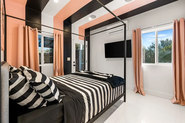 Bedroom 3 image 1