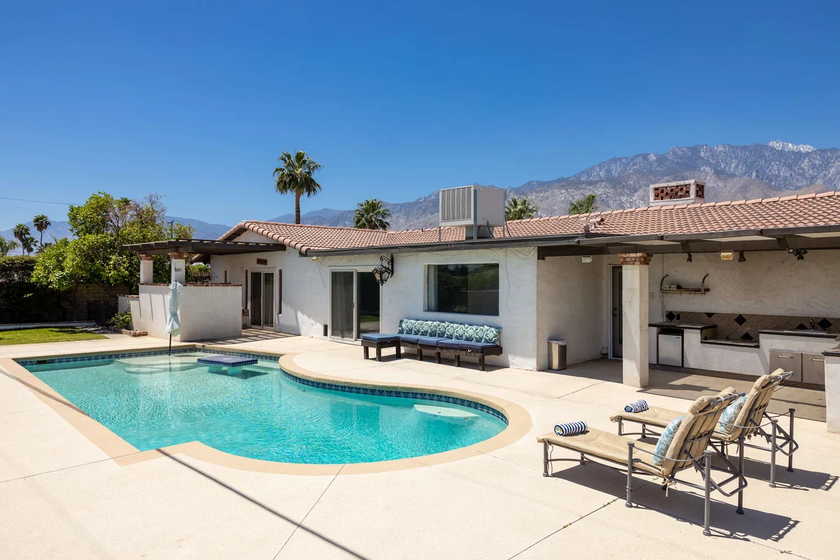 Home in Palm Springs property photo 4