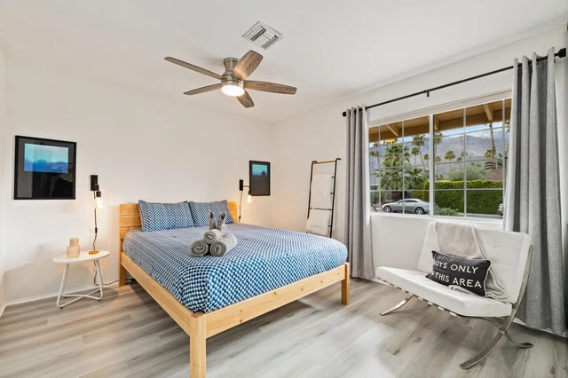 Bedroom 1 image 1