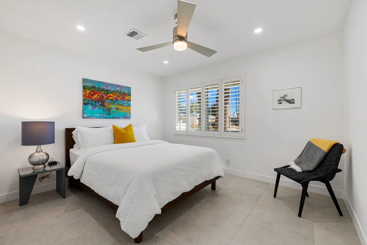 Bedroom 1 image 1