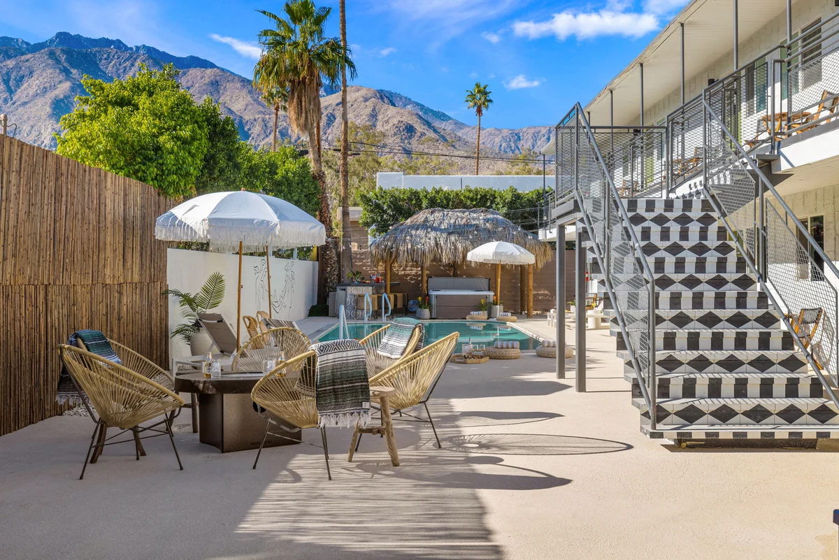 Property in Palm Springs property photo 4