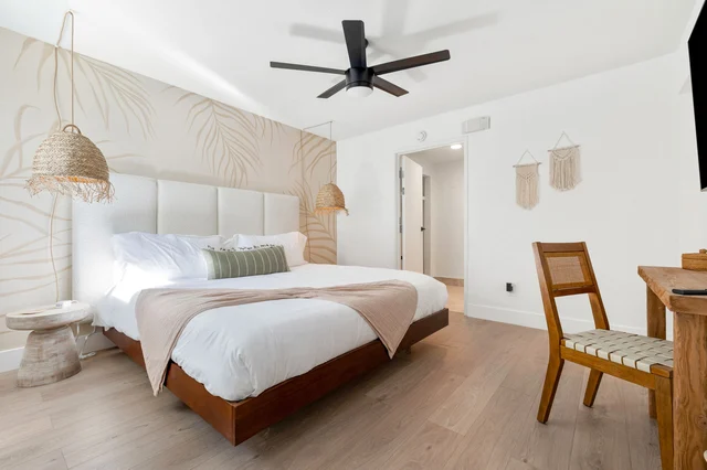 Bedroom 1 image 1