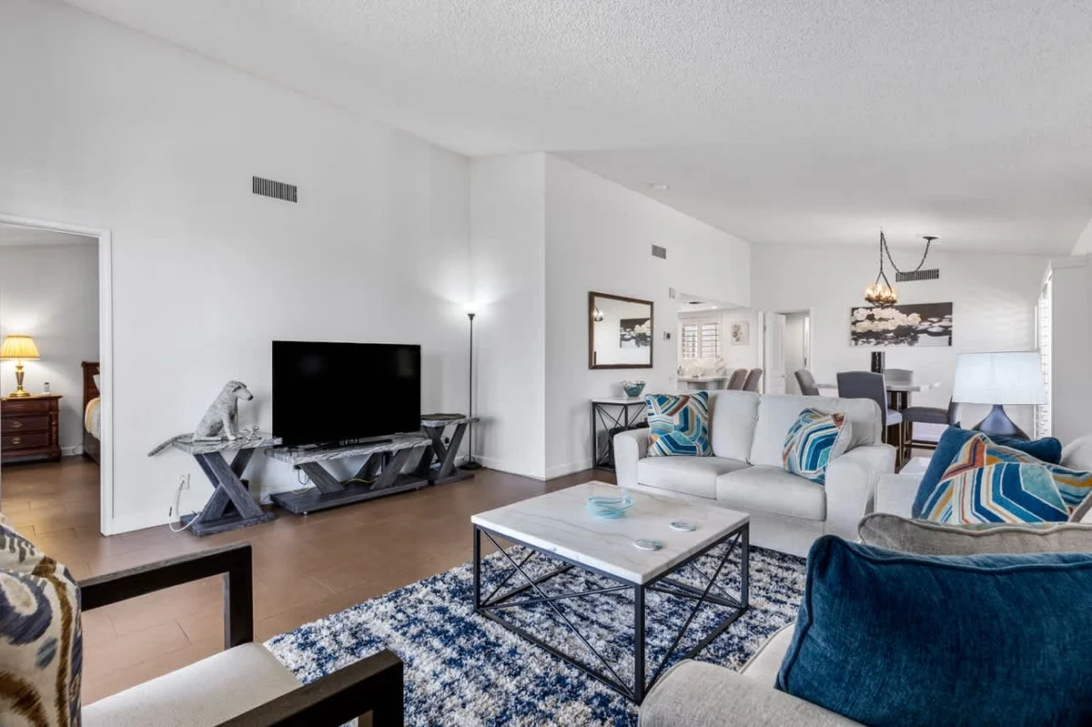 Condo in Palm Desert property photo 5
