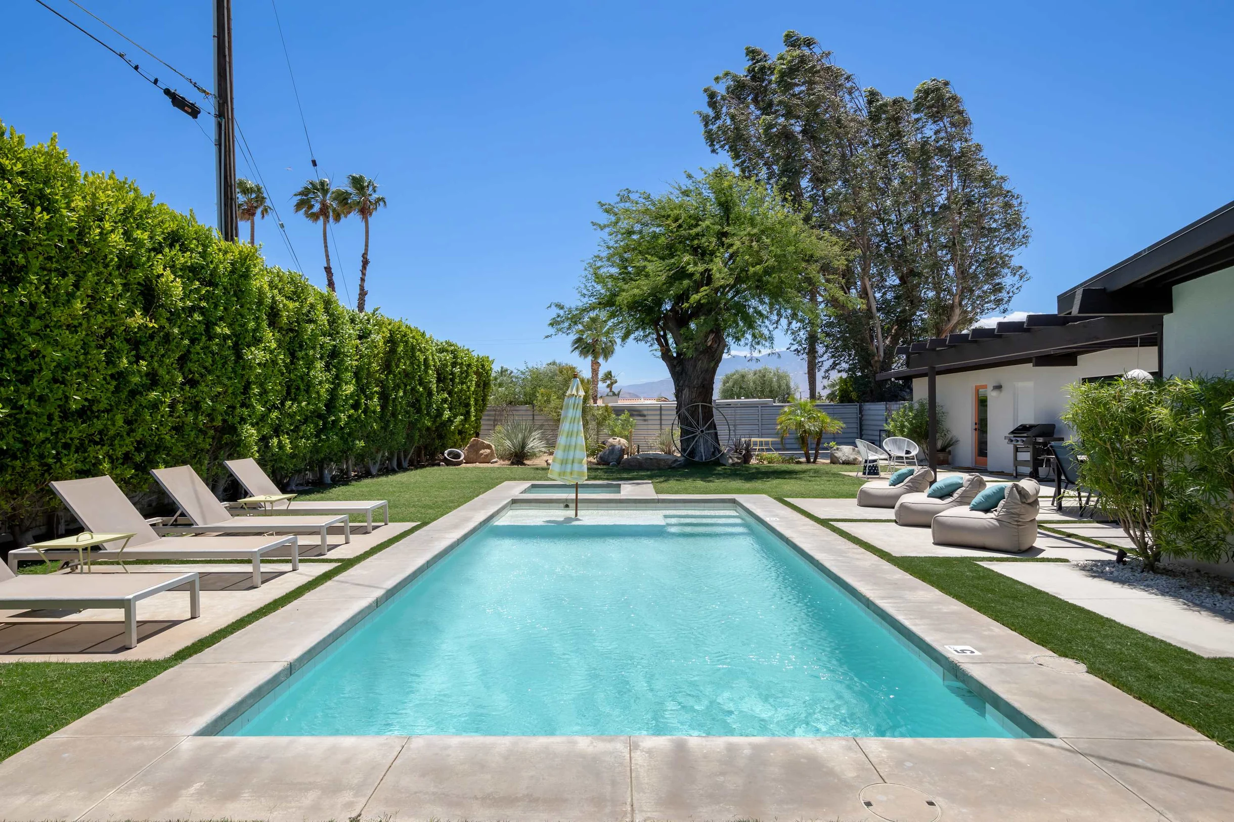 Home in Palm Springs property photo 1