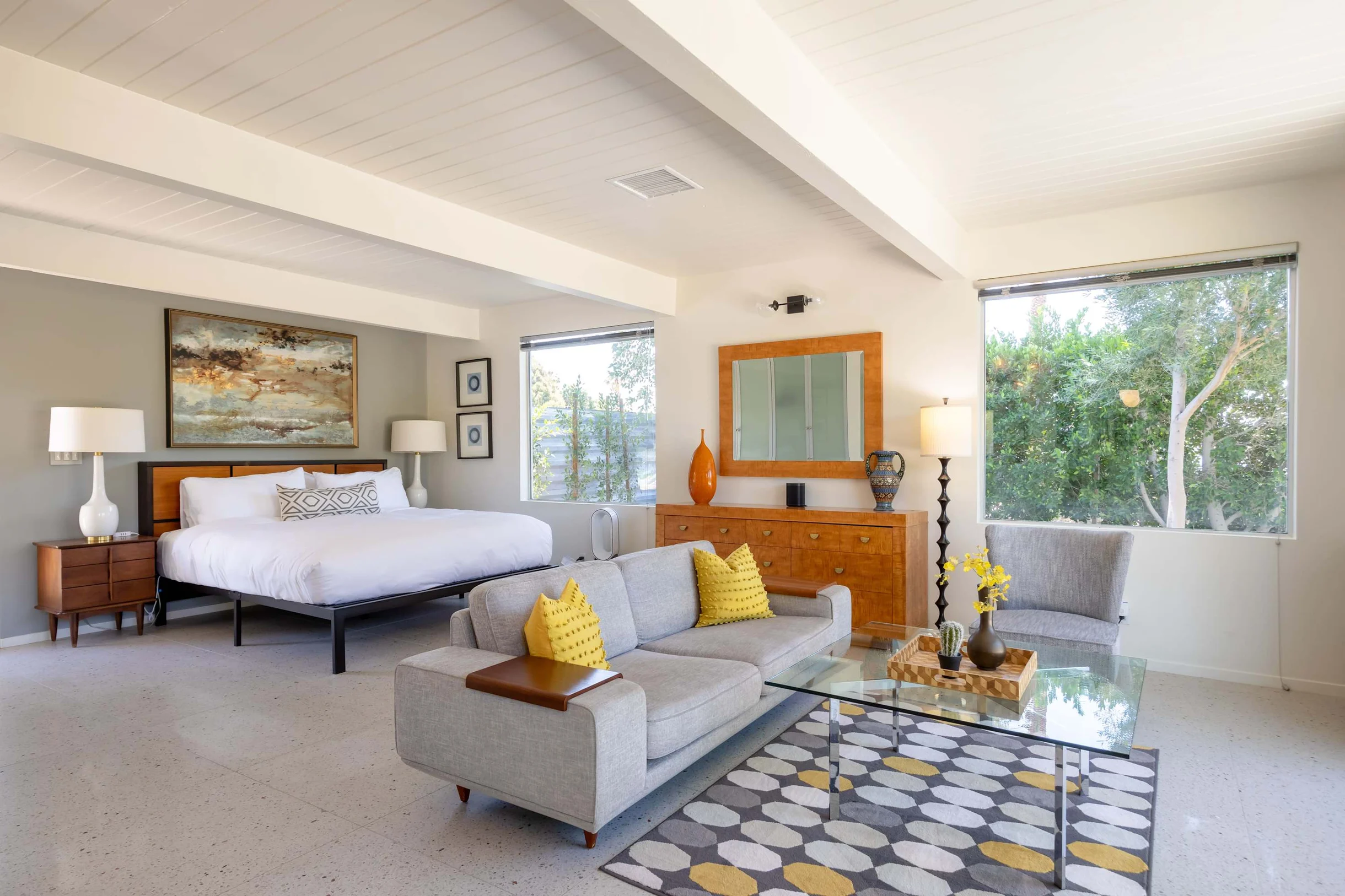 Home in Palm Springs property photo 3