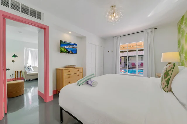 Bedroom 3 image 1