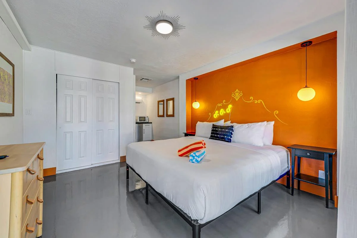 Home in Palm Springs property photo 4