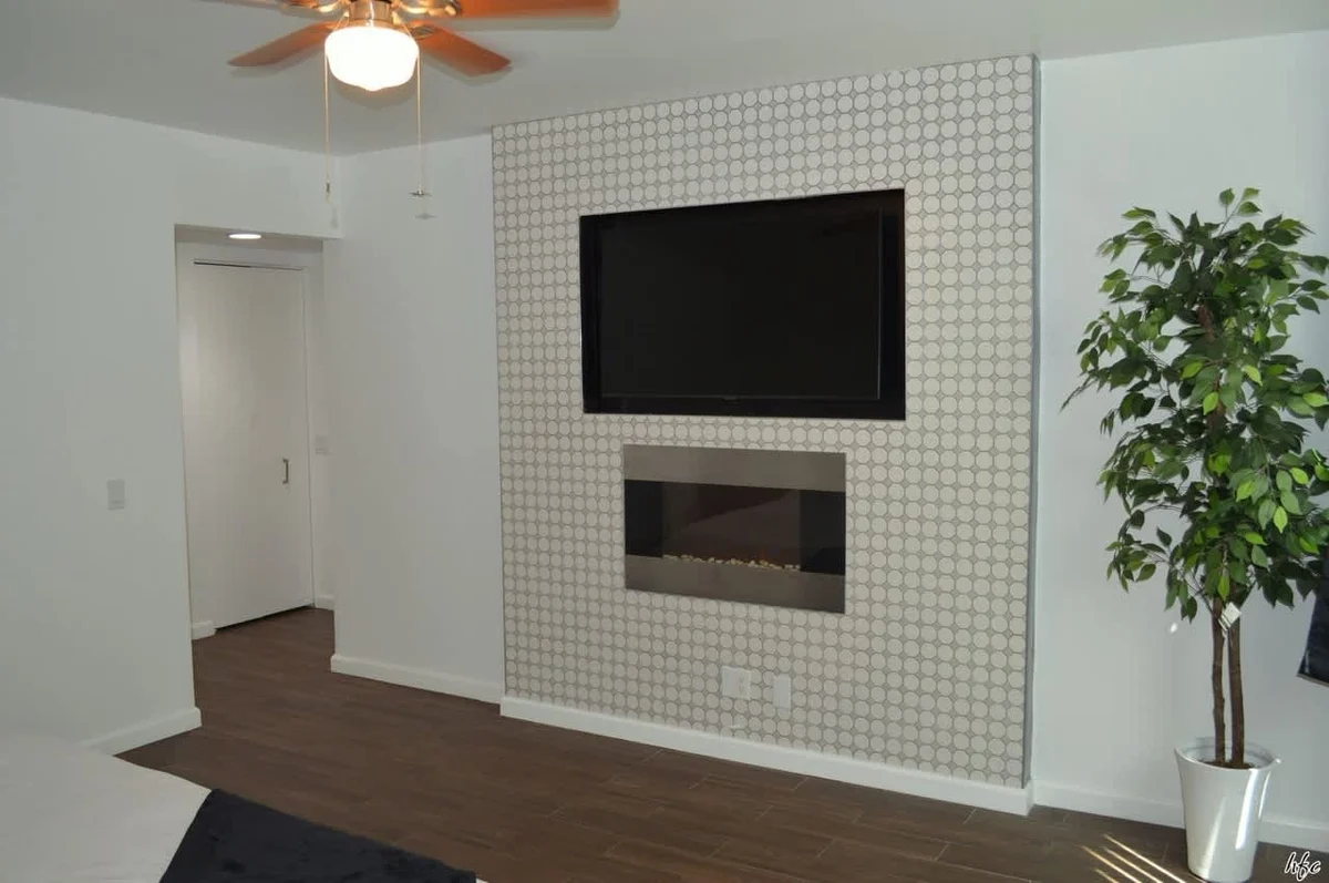Home in Palm Springs property photo 2
