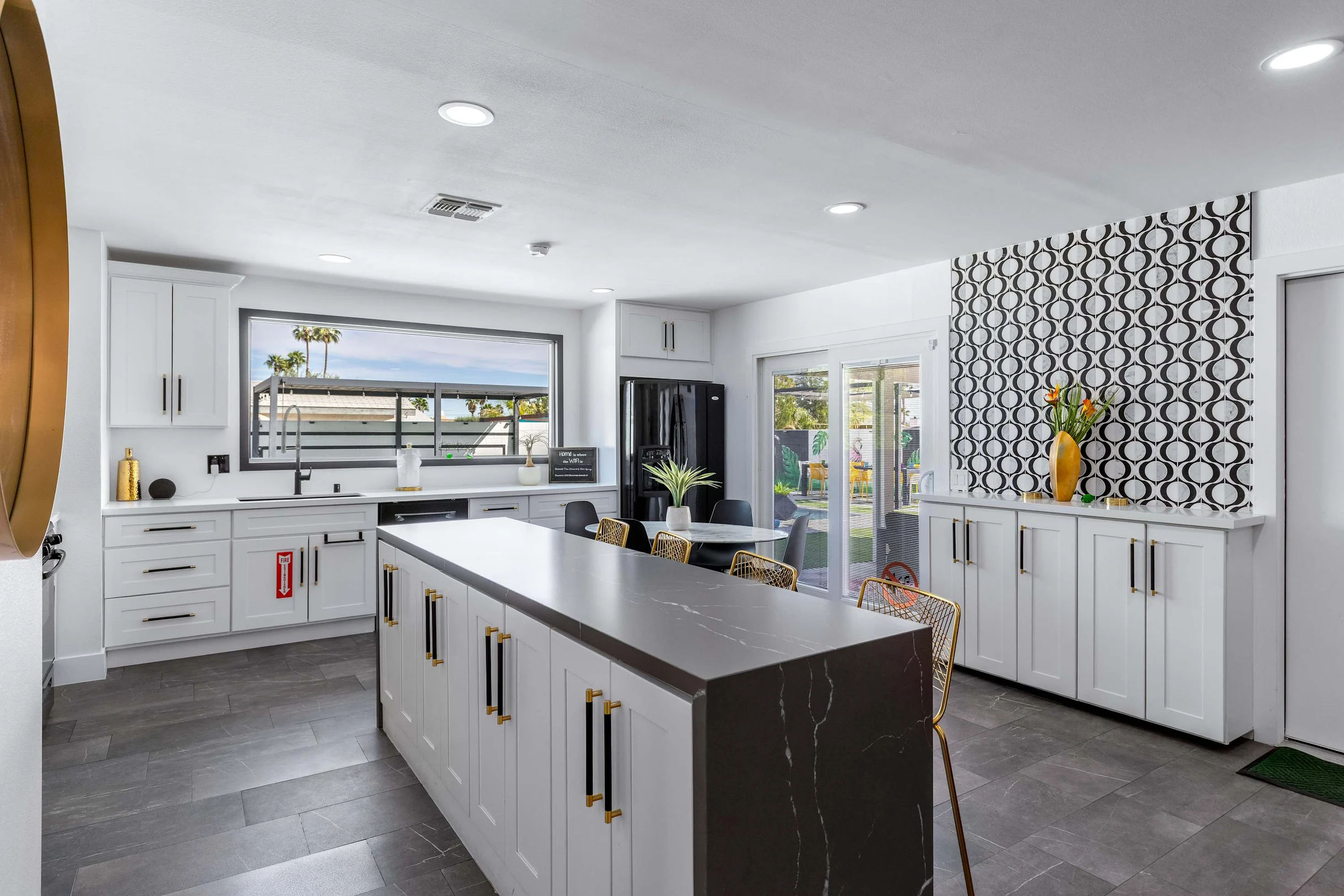 Home in Palm Springs property photo 4