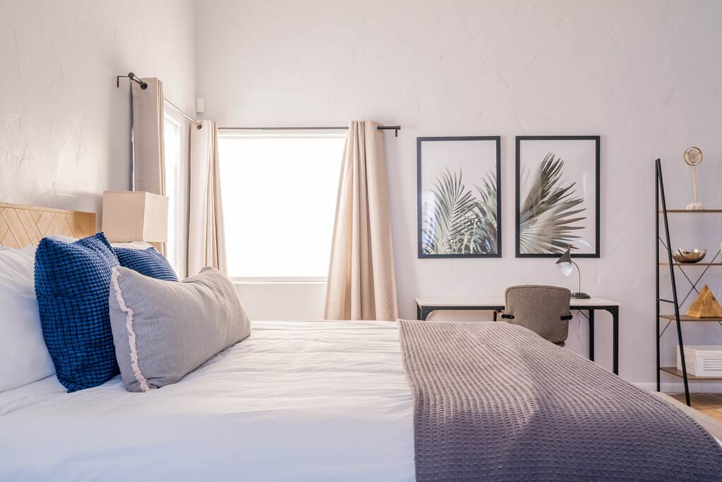 Home in Indio property photo 3