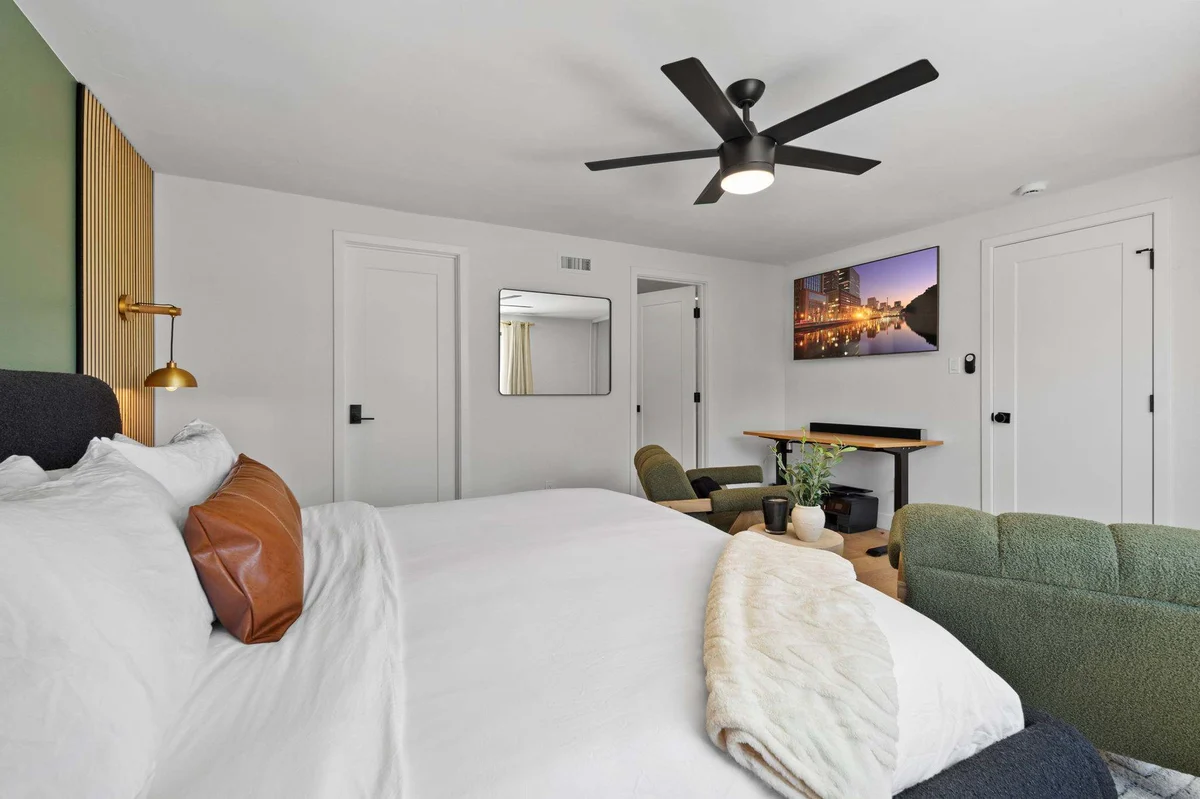 Bedroom 1 image 1