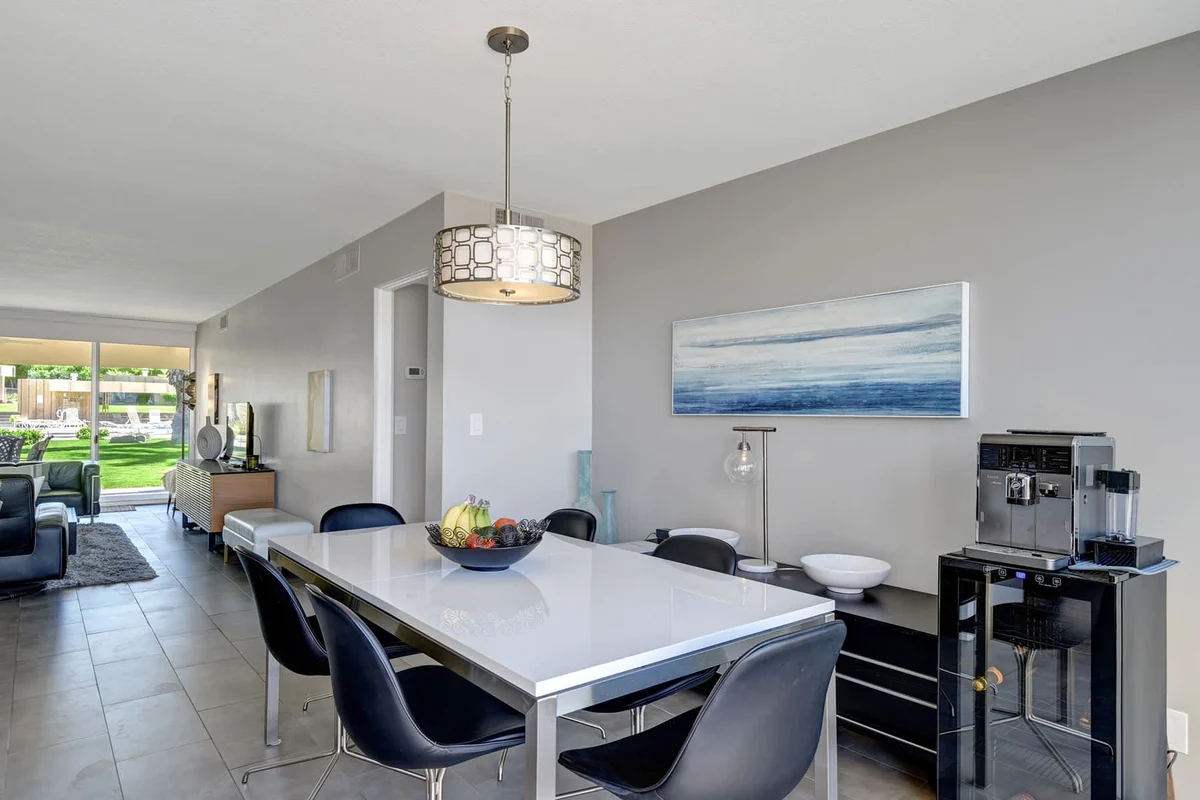 Condo in Palm Desert property photo 5