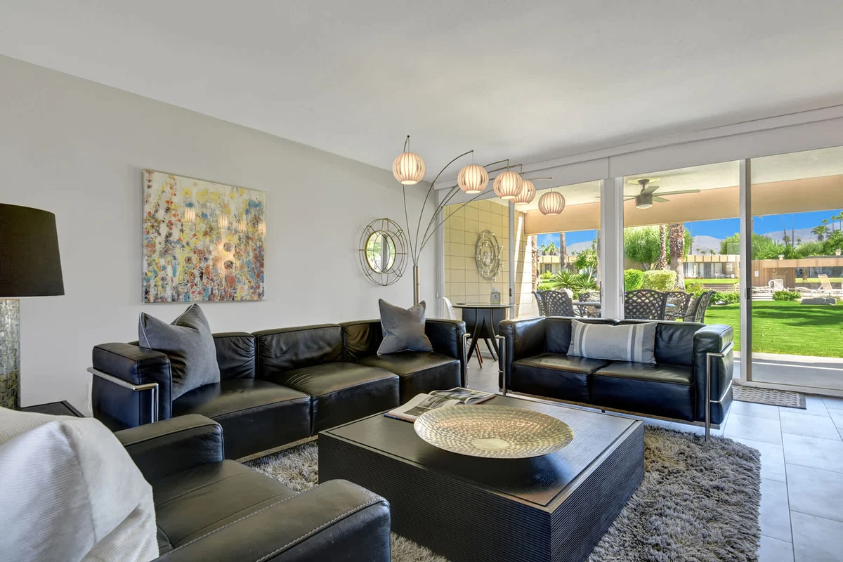 Condo in Palm Desert property photo 3