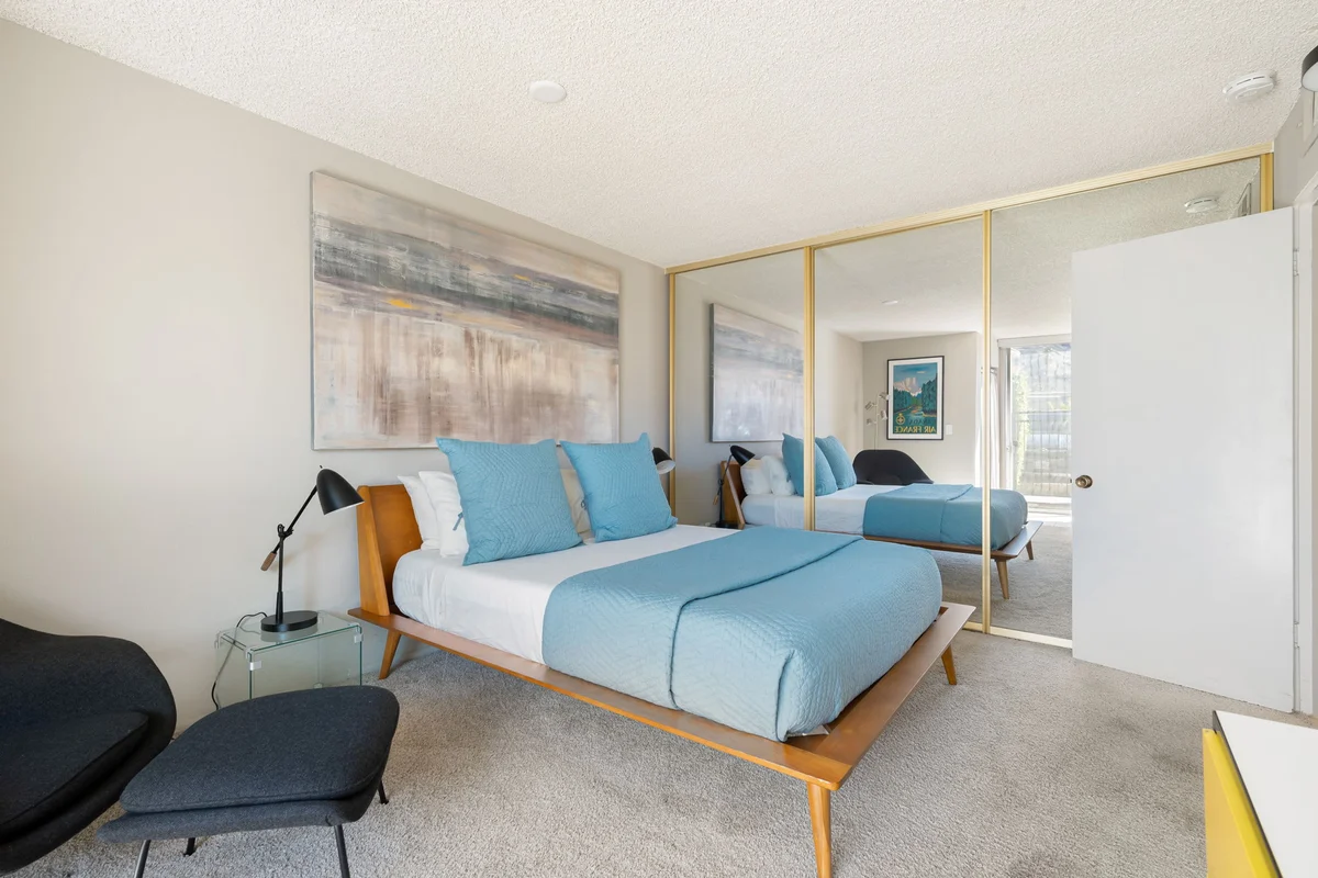 Condo in Palm Desert property photo 3