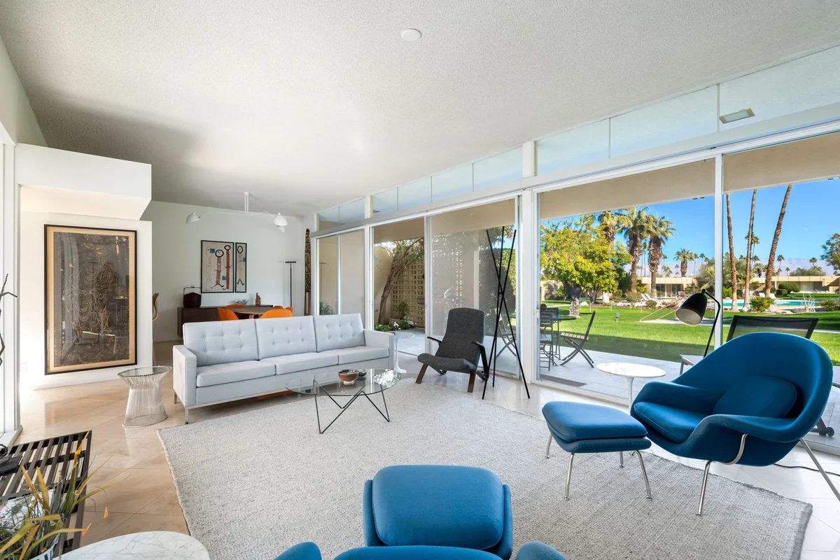 Condo in Palm Desert property photo 3