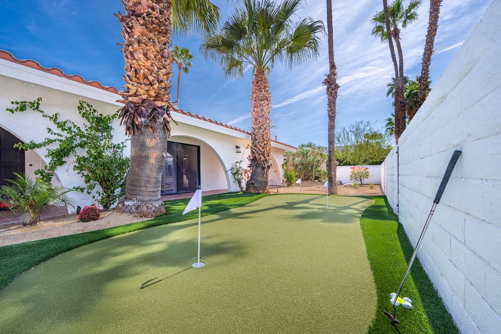 Home in Palm Springs property photo 1