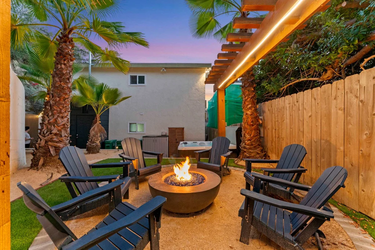 Apartment in San Diego property photo 2