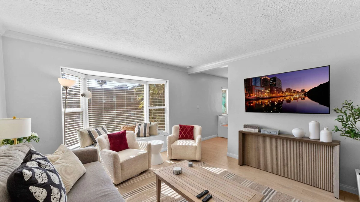 Apartment in San Diego property photo 3
