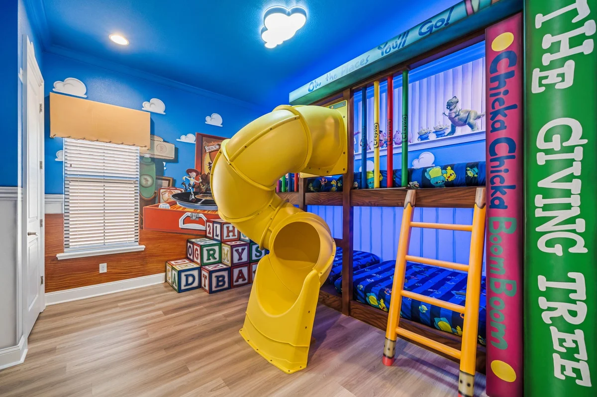 Home in Kissimmee property photo 2