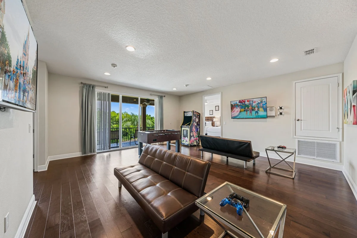 Home in Kissimmee property photo 3