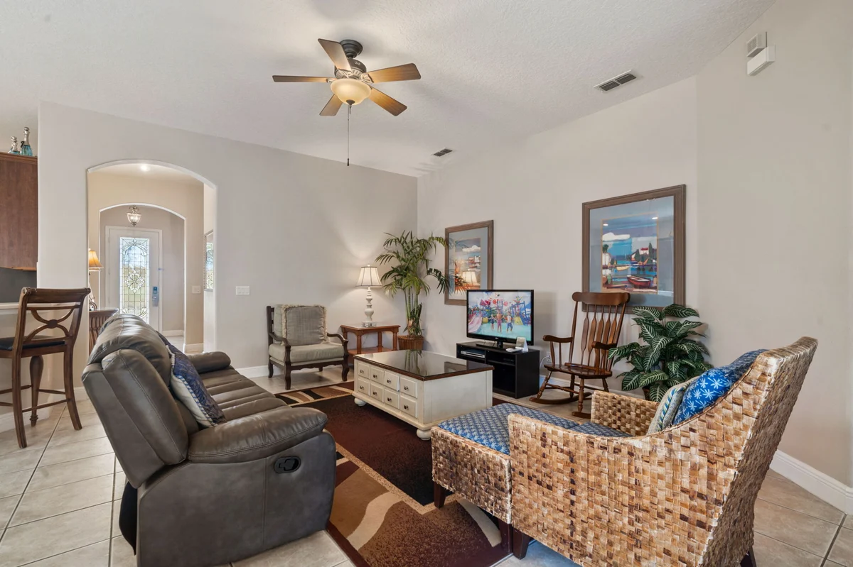 Home in Kissimmee property photo 5